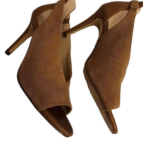 White House Black Market Shoes - White House Black‎ Market Candied Walnut Pump Womens 5.5 New in Box